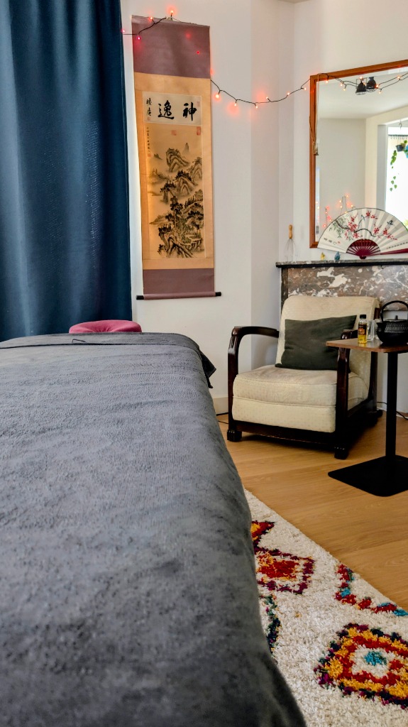 Calm and relaxing holistic massage studio in Amsterdam West